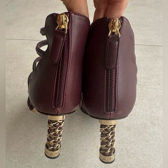 Chanel Coco Tower Cage Burgundy & Gold Sculptural Chain High Heel Sandals 38.5 - Picture 9 of 14